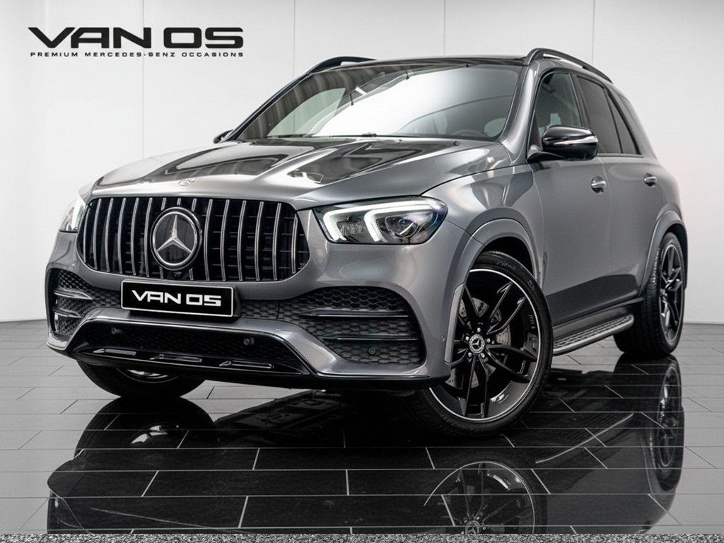 52253208